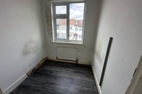 58 Benets Road, Hornchurch, RM11 3PU