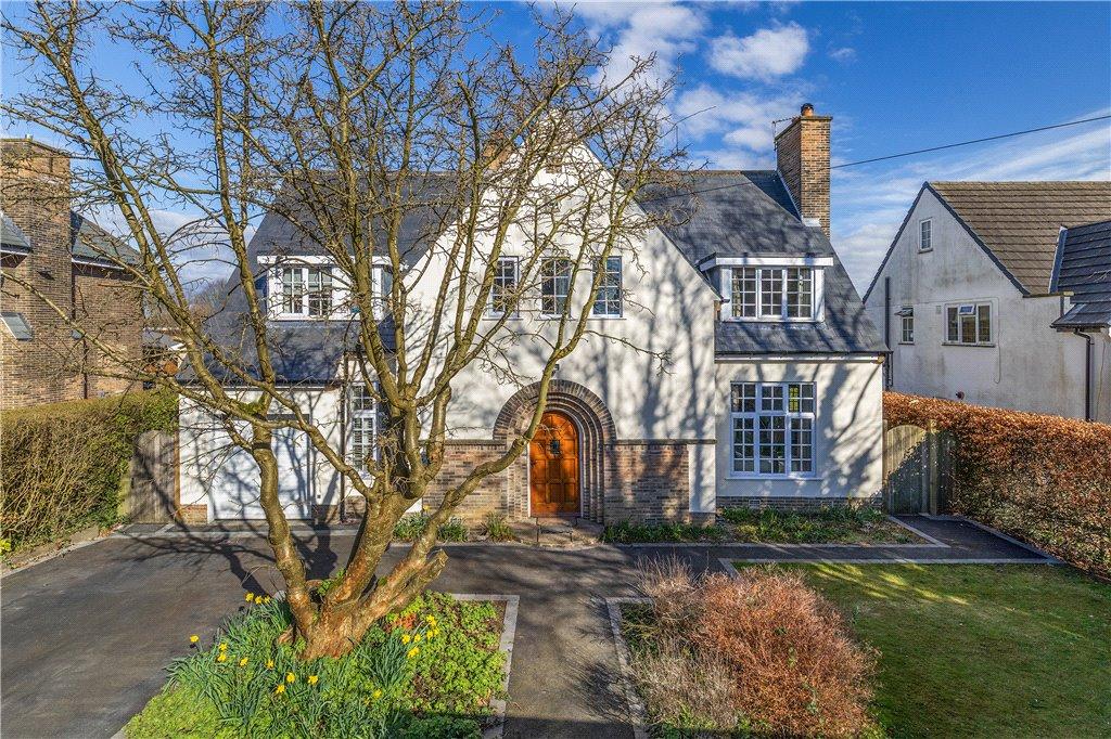 136 Adel Lane