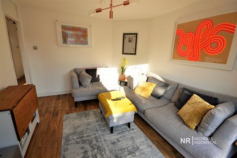 41 Mansfield Road, Chessington, KT9 2PJ