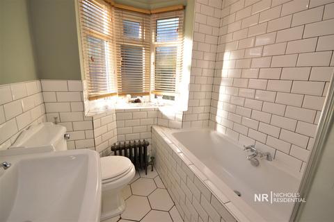 41 Mansfield Road, Chessington, KT9 2PJ