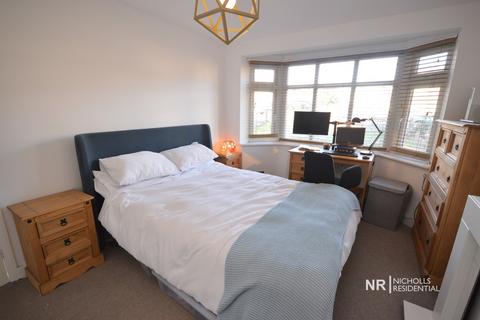 41 Mansfield Road, Chessington, KT9 2PJ