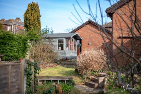 3 bedroom detached bungalow for sale, 5 Sadlers Close, Ryde