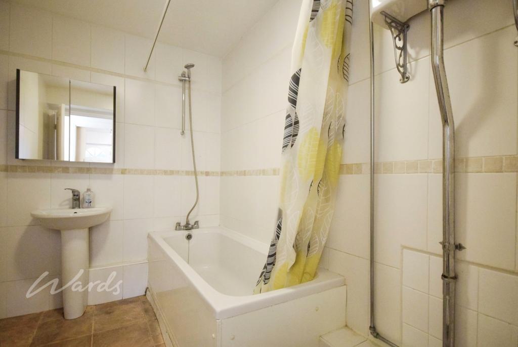 Penshurst bathroo...