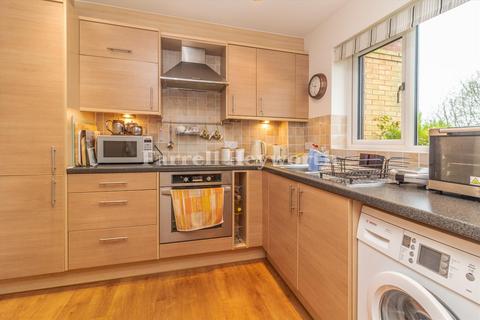 2 bedroom flat for sale, Riverside, Preston PR1