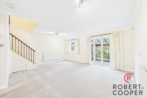 17 Pepys Close, Uxbridge, UB10 8NX