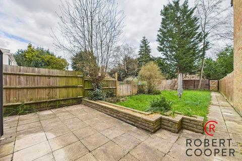 17 Pepys Close, Uxbridge, UB10 8NX