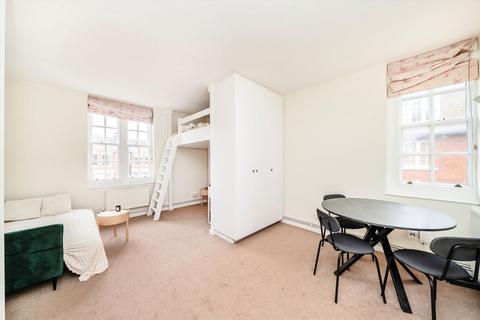 Studio to rent, Beaufort Street, London SW3