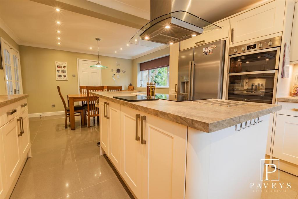 Kitchen diner