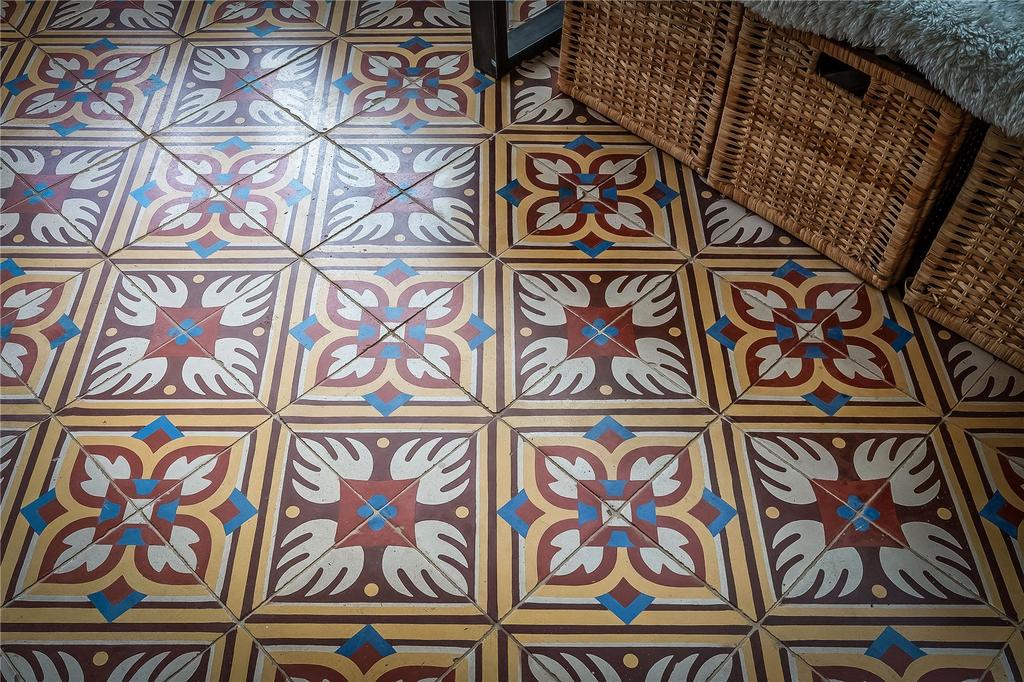 Entrance Detail