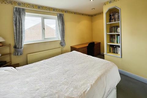 85 Brookfield View, Cleckheaton, BD19 4ES