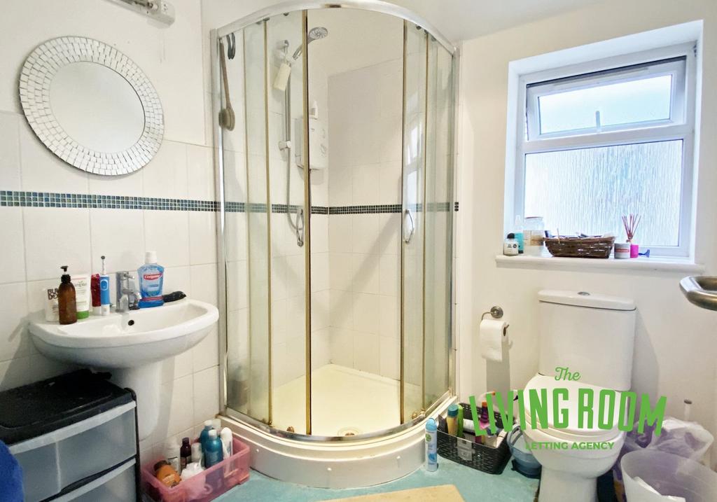 Bathroom 4