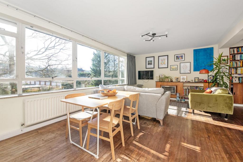 Farquhar Road, Crystal Palace... 2 bed apartment - £470,000