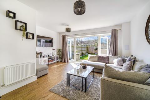3 bedroom semi-detached house for sale, Aylsham Road, Tadworth