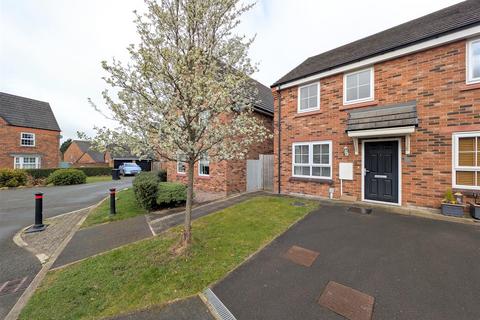 2 bedroom end of terrace house for sale, Patrons Drive, Elworth, Sandbach