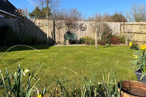 6 Granite Close, South Molton, EX36 3FD