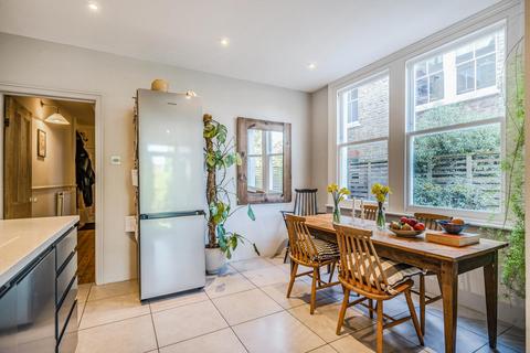 198 Tressillian Road, London, SE4 1XY