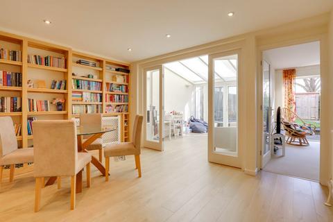 14 Field View, Caversham, Reading, RG4 5HB