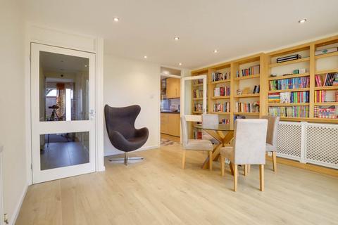 14 Field View, Caversham, Reading, RG4 5HB
