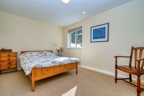 14 Field View, Caversham, Reading, RG4 5HB