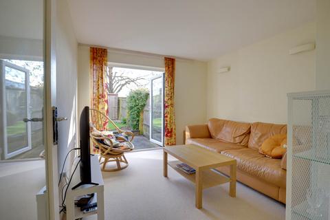 14 Field View, Caversham, Reading, RG4 5HB