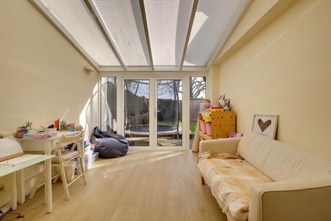 14 Field View, Caversham, Reading, RG4 5HB
