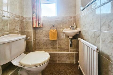 27 Edenside Drive, Attleborough, NR17 2EL