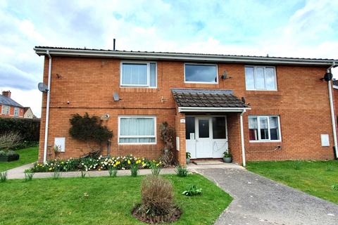 1 bedroom ground floor flat for sale, The Pines, Mardy NP7