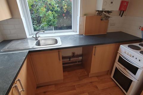 1 bedroom ground floor flat for sale, The Pines, Mardy NP7