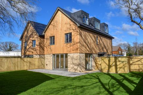 5 bedroom detached house for sale, Lower Pennington Lane, Lymington, Hampshire, SO41