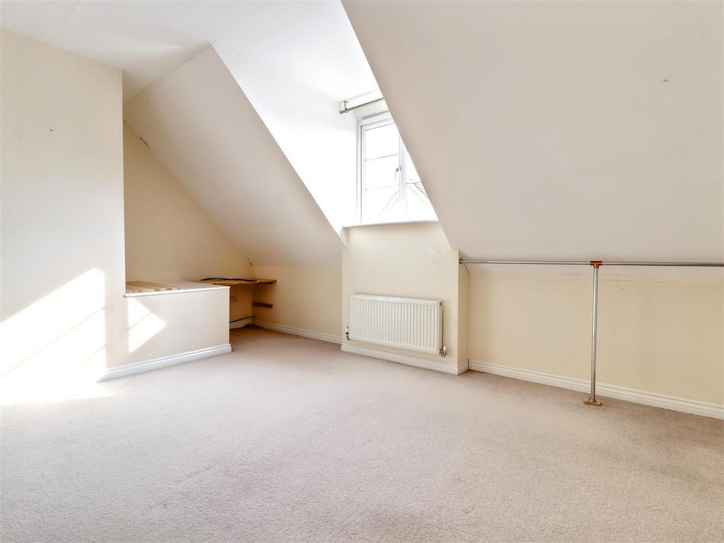 Principal bedroom