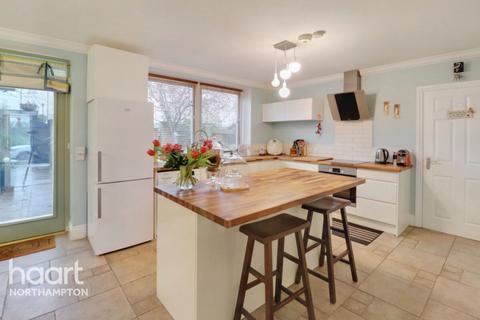 undefined, Parkside, Northampton