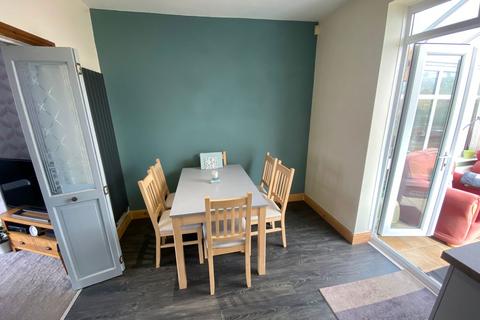 3 bedroom semi-detached house for sale, 6 Sunfield Avenue, Moorside OL4 2NH