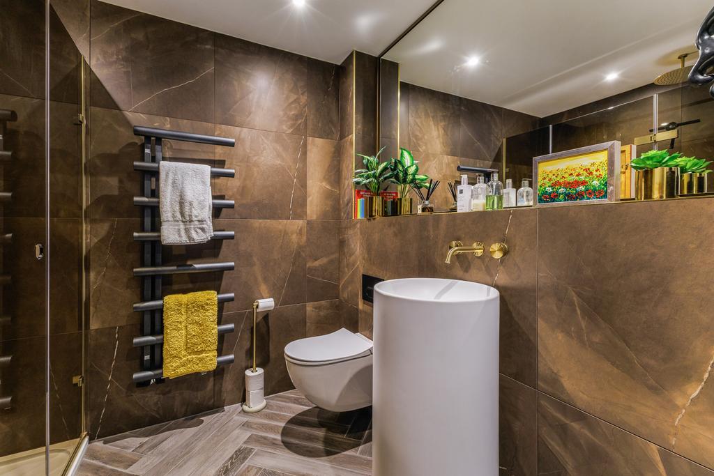 Shower Room 1