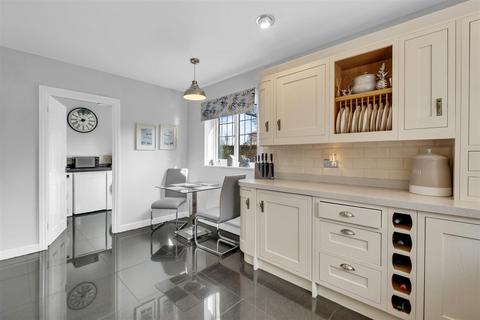 undefined, Fox Court, Kings Bromley