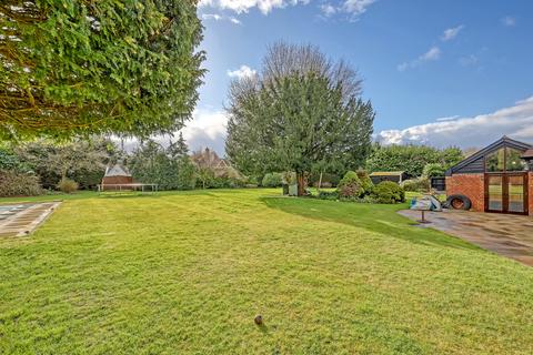 6 bedroom detached house for sale, Chelmsford Road, Dunmow, CM6