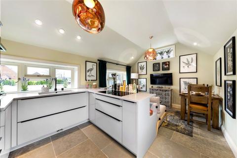 1 bedroom detached house for sale, Clay Lane, Jacob's Well, Guildford, Surrey, GU4
