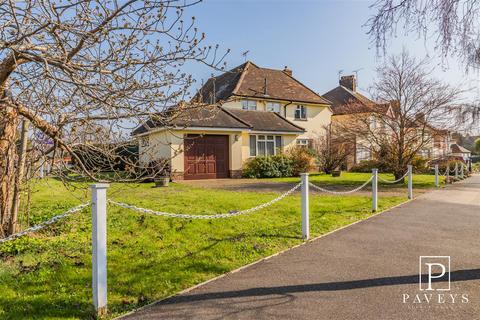 23 Eton Road, Frinton-on-sea, CO13 9JA