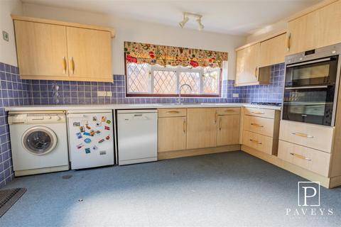 23 Eton Road, Frinton-on-sea, CO13 9JA