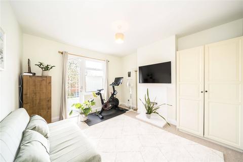 17 Dallinger Road, London, SE12 0TJ