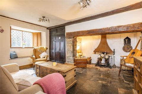 4 bedroom semi-detached house for sale, High Street, Byfield, Daventry, Northamptonshire, NN11