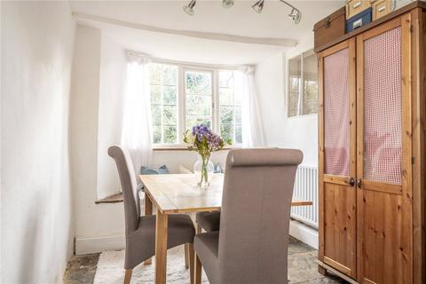 4 bedroom semi-detached house for sale, High Street, Byfield, Daventry, Northamptonshire, NN11