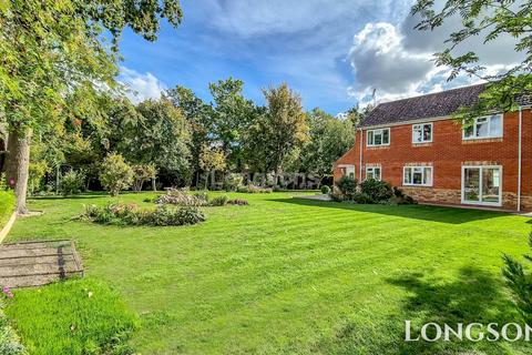 4 bedroom detached house for sale, Bittern Close, Necton