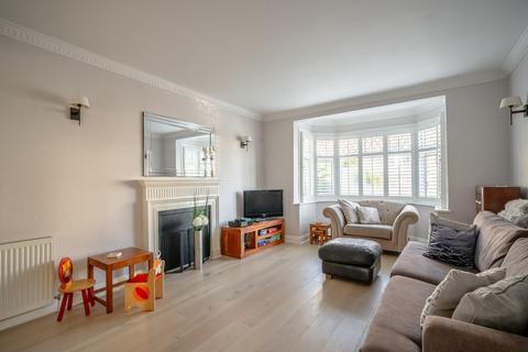 34 Harwater Drive, Loughton, IG10 1LW