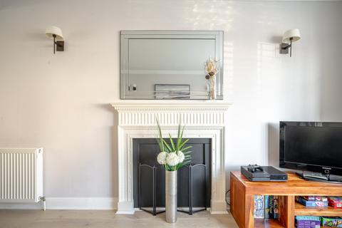 34 Harwater Drive, Loughton, IG10 1LW