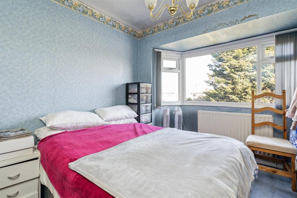 278 Hobs Moat Road 13.jpg