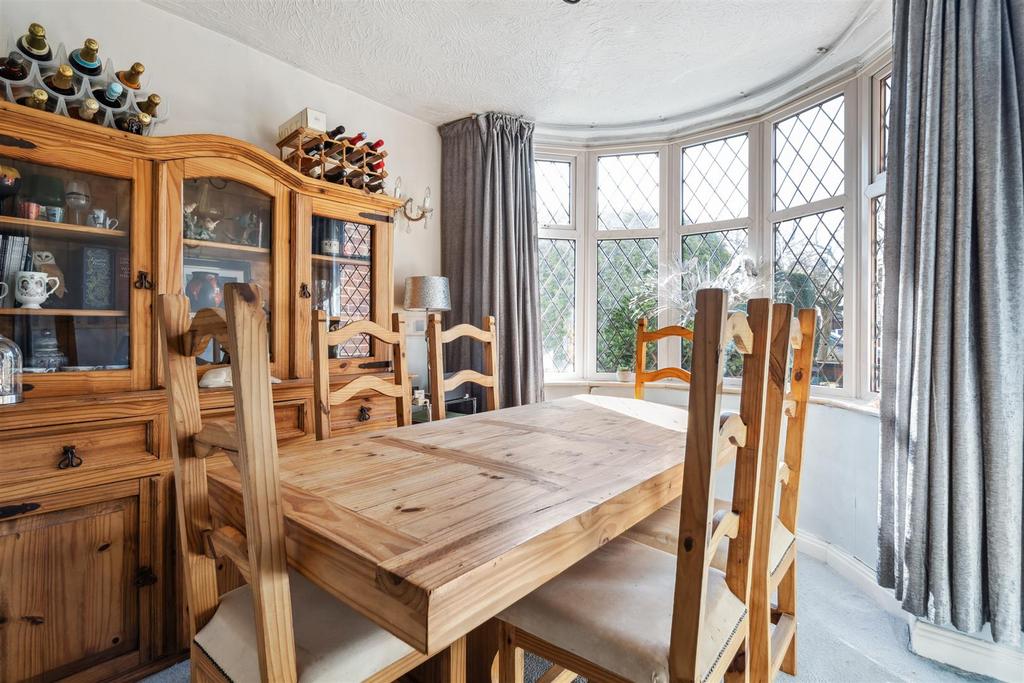 278 Hobs Moat Road 10.jpg