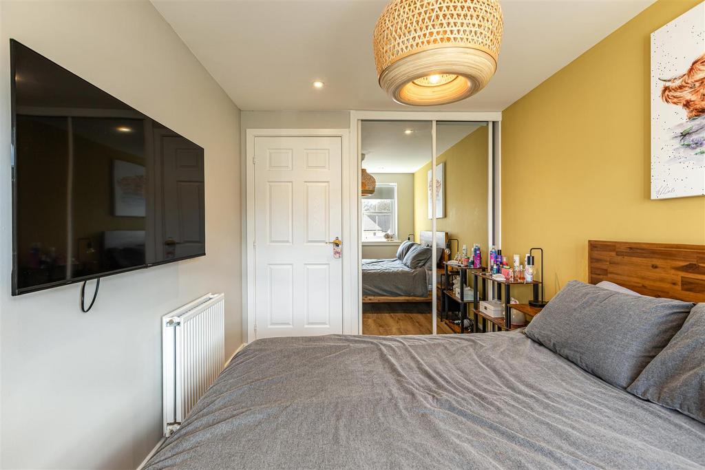 4 Knoll Park Avenue Galashiels 17.JPG