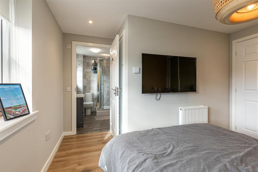 4 Knoll Park Avenue Galashiels 18.JPG