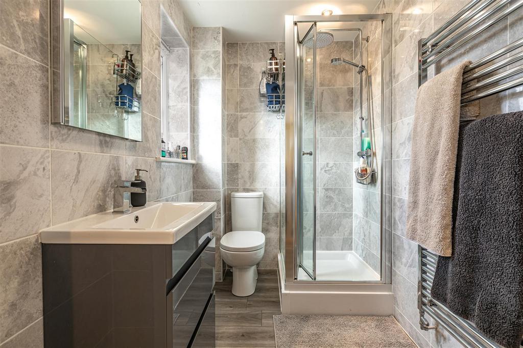 4 Knoll Park Avenue Galashiels 19.JPG