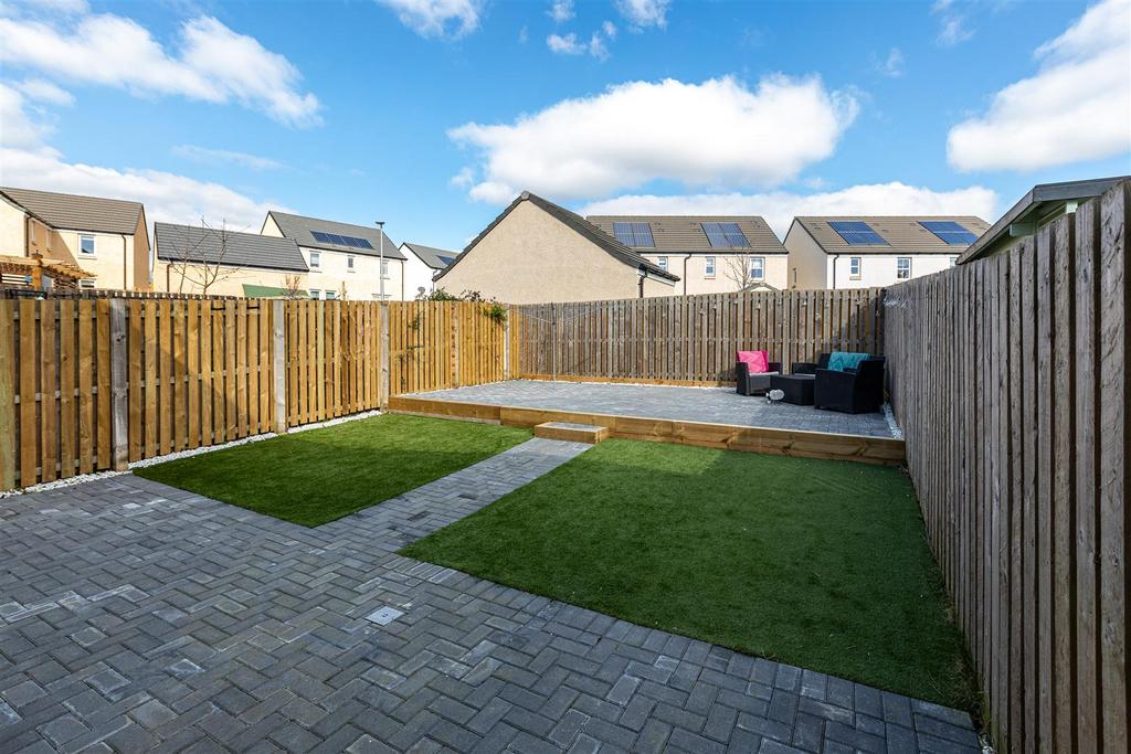 4 Knoll Park Avenue Galashiels 30.JPG